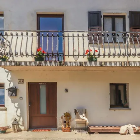 Hébergement de vacances Casa Lukezovi